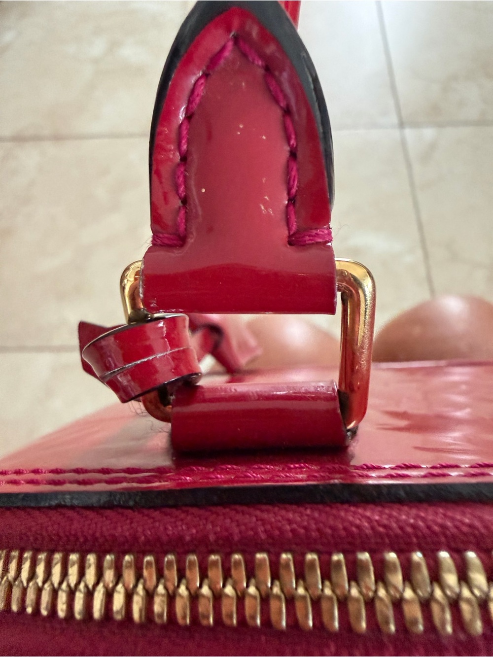 Louis Vuitton Rose Indian mono Vernis Alma BB w strap pre-owned. Still gorgeous - Picture 13 of 15